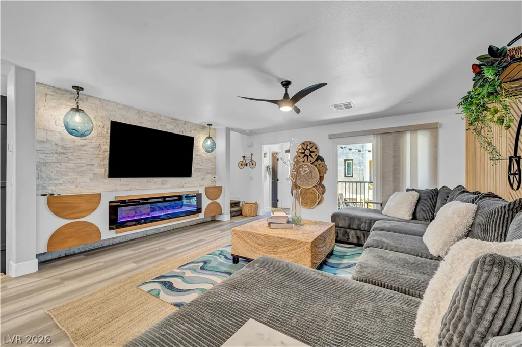 12302 Dusk Blue, Las Vegas, NV 89183