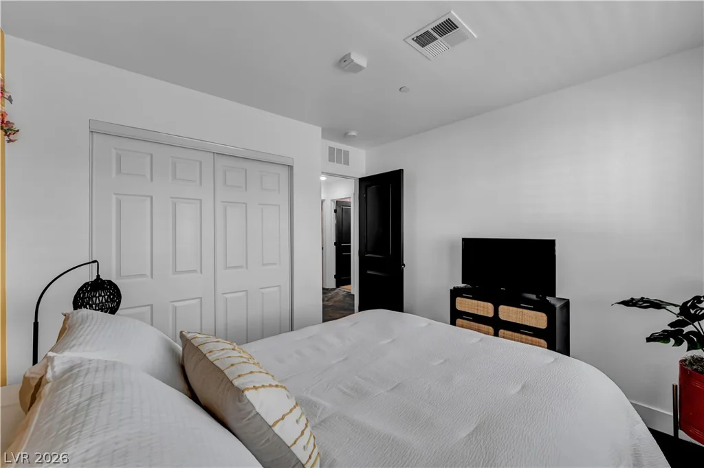 12302 Dusk Blue, Las Vegas, NV 89183