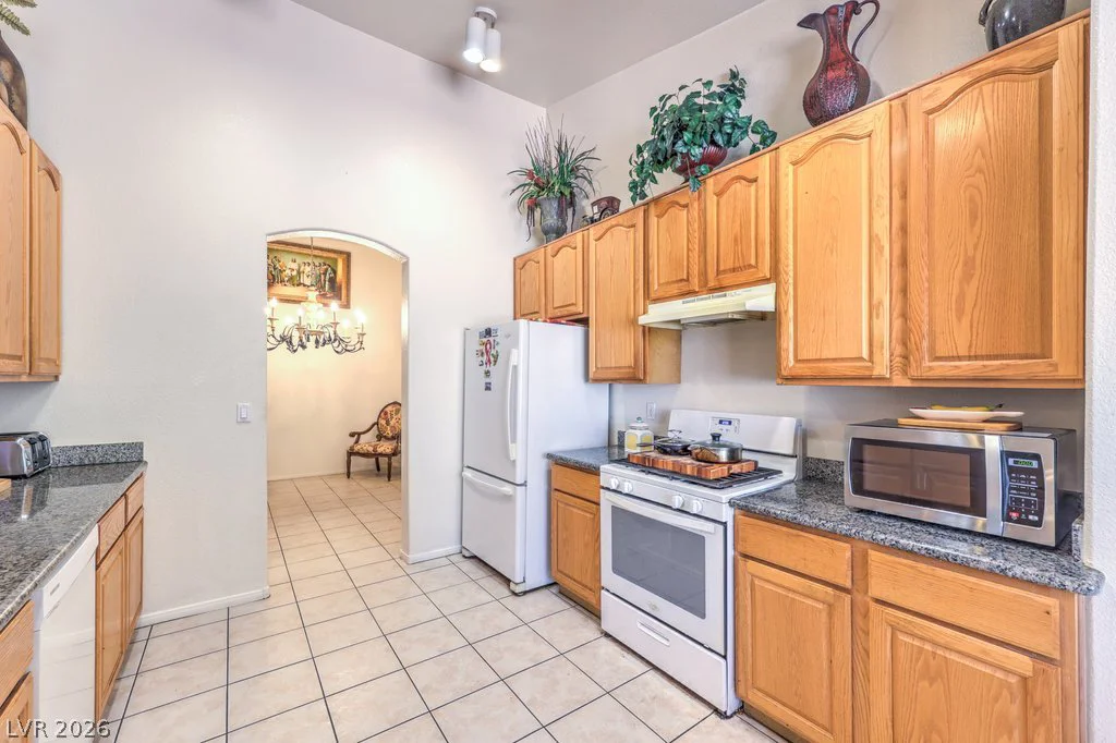 8628 Highland View, Las Vegas, NV 89145