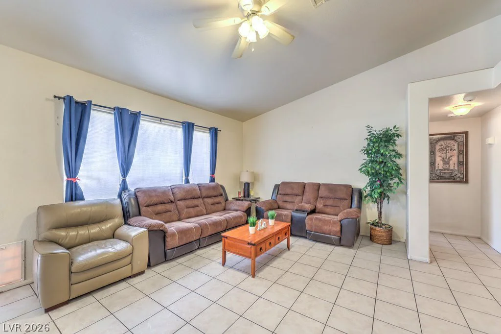 8628 Highland View, Las Vegas, NV 89145