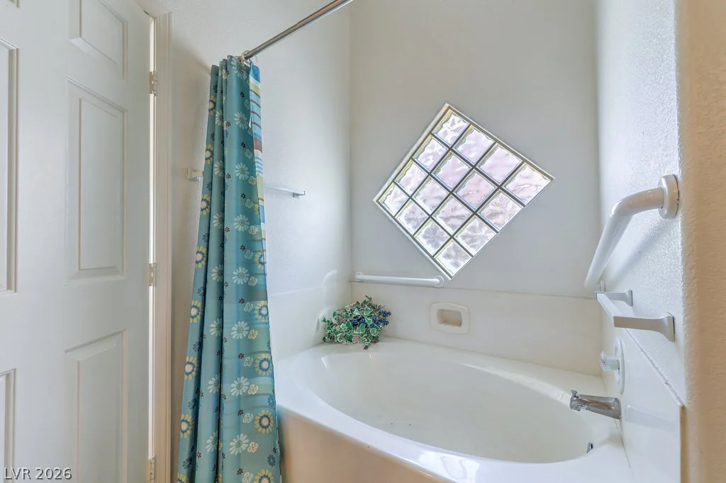 8628 Highland View, Las Vegas, NV 89145