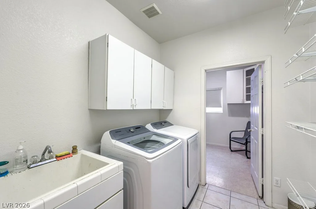 8628 Highland View, Las Vegas, NV 89145