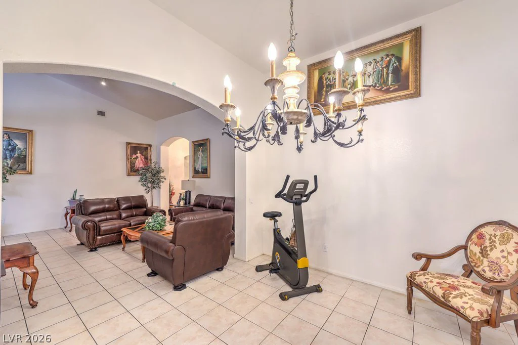 8628 Highland View, Las Vegas, NV 89145