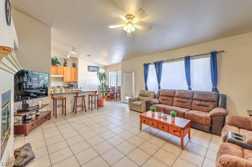 8628 Highland View, Las Vegas, NV 89145