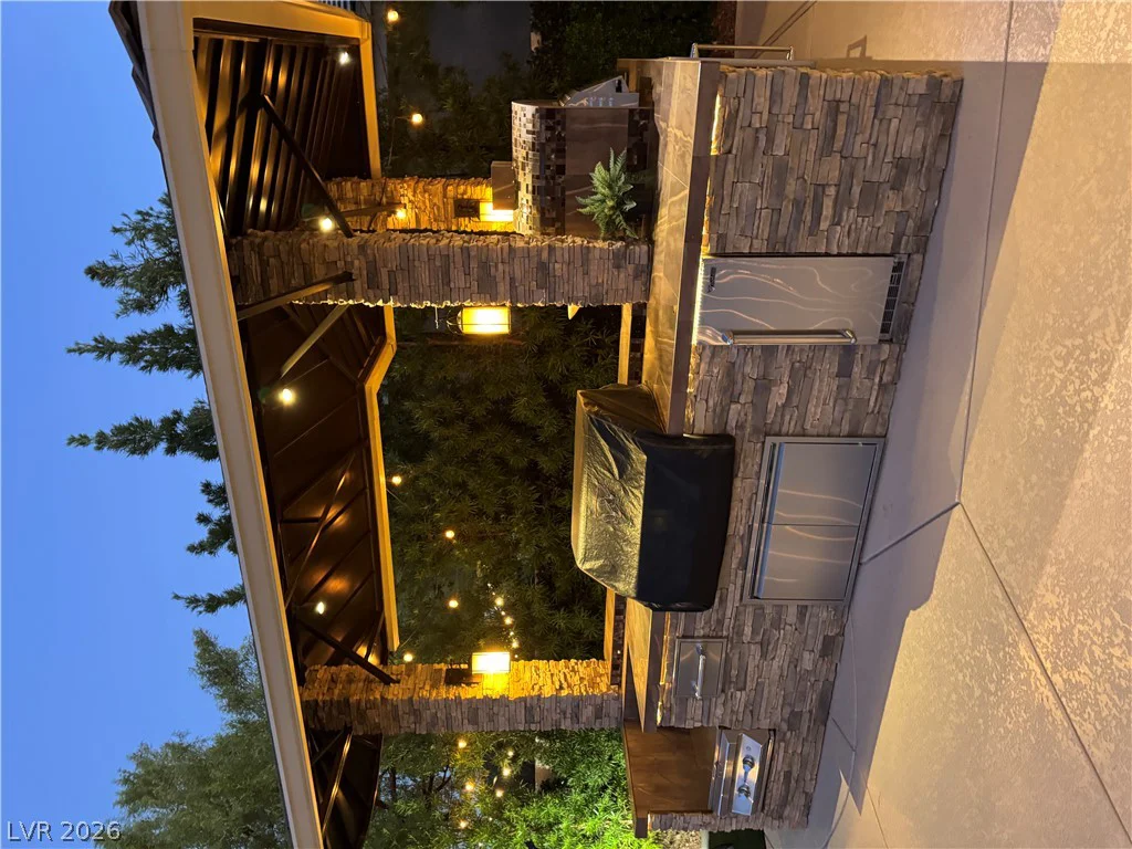 304 Highland Mesa, Las Vegas, NV 89144