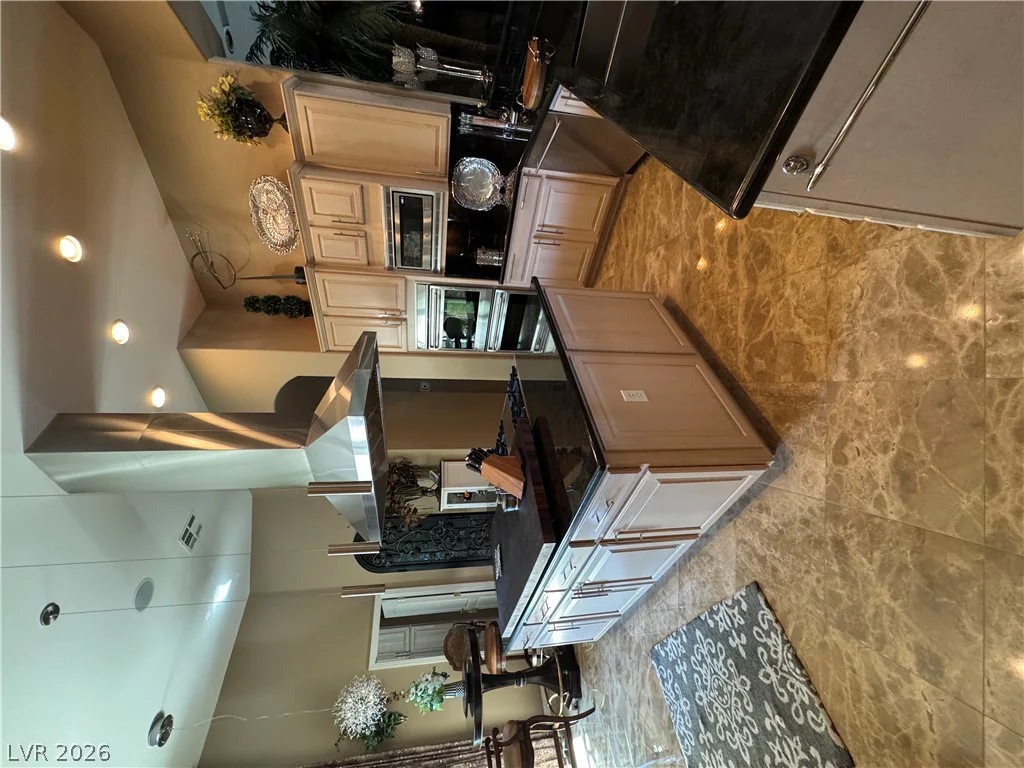 304 Highland Mesa, Las Vegas, NV 89144