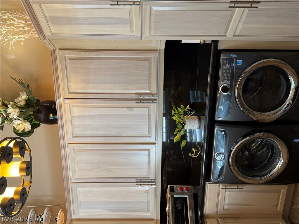 304 Highland Mesa, Las Vegas, NV 89144