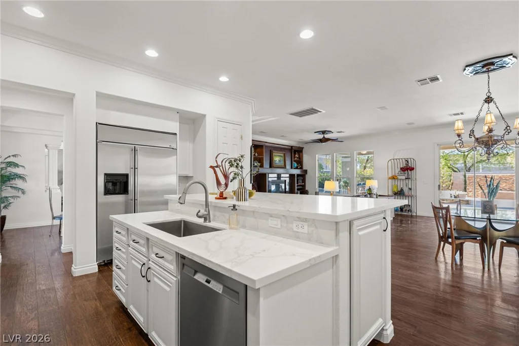 8088 Dark Hollow, Las Vegas, NV 89117