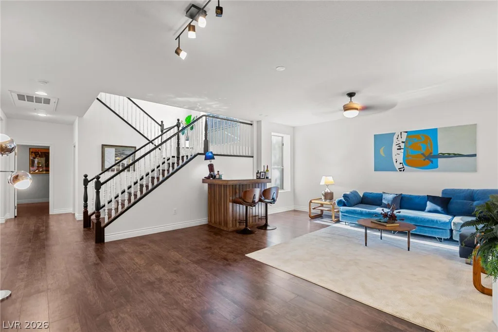 8088 Dark Hollow, Las Vegas, NV 89117