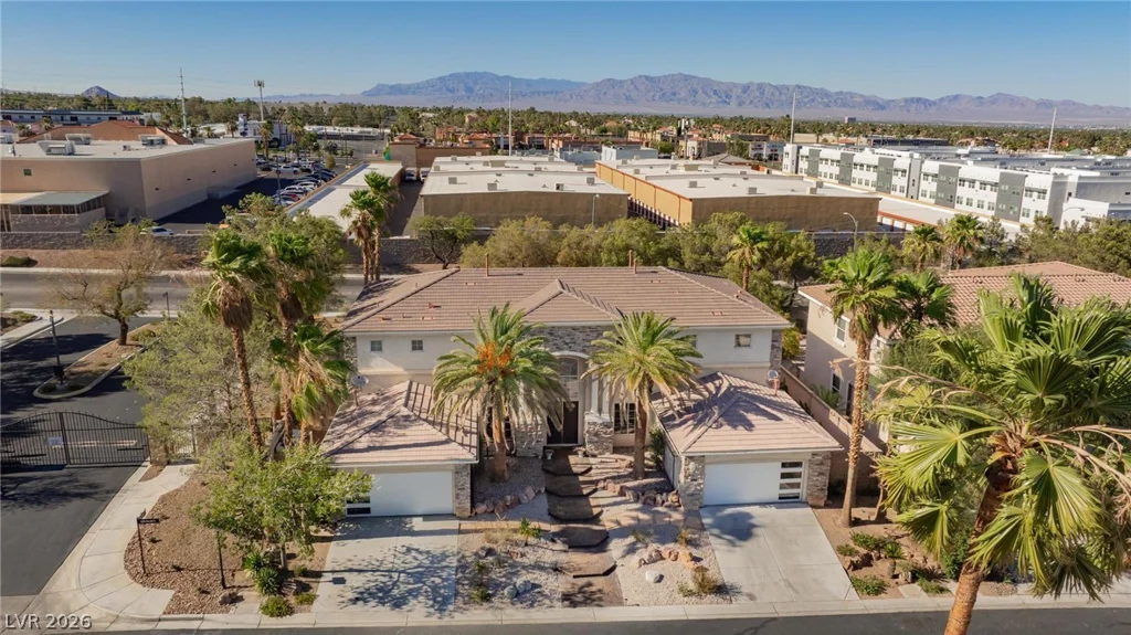 8088 Dark Hollow, Las Vegas, NV 89117