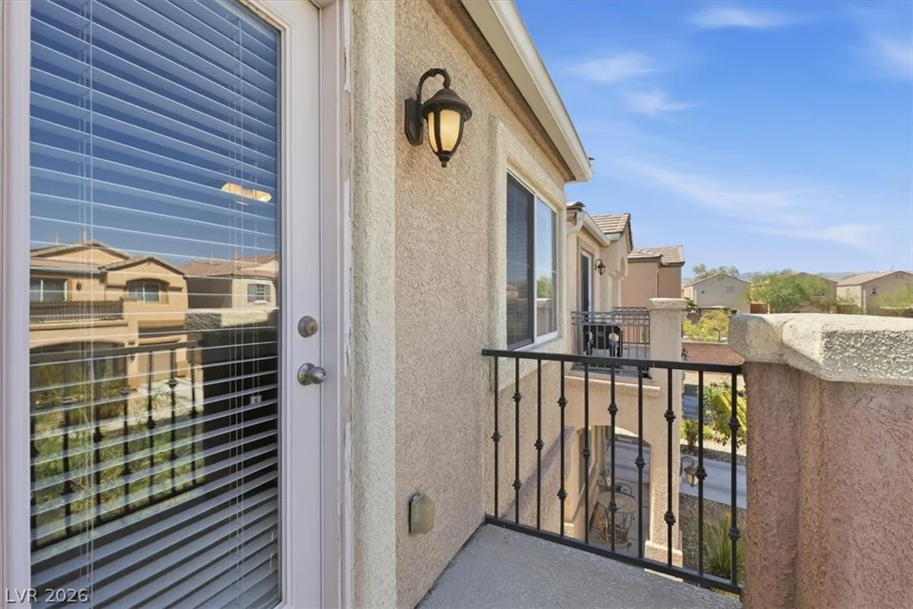 6073 Lazarro, Las Vegas, NV 89139