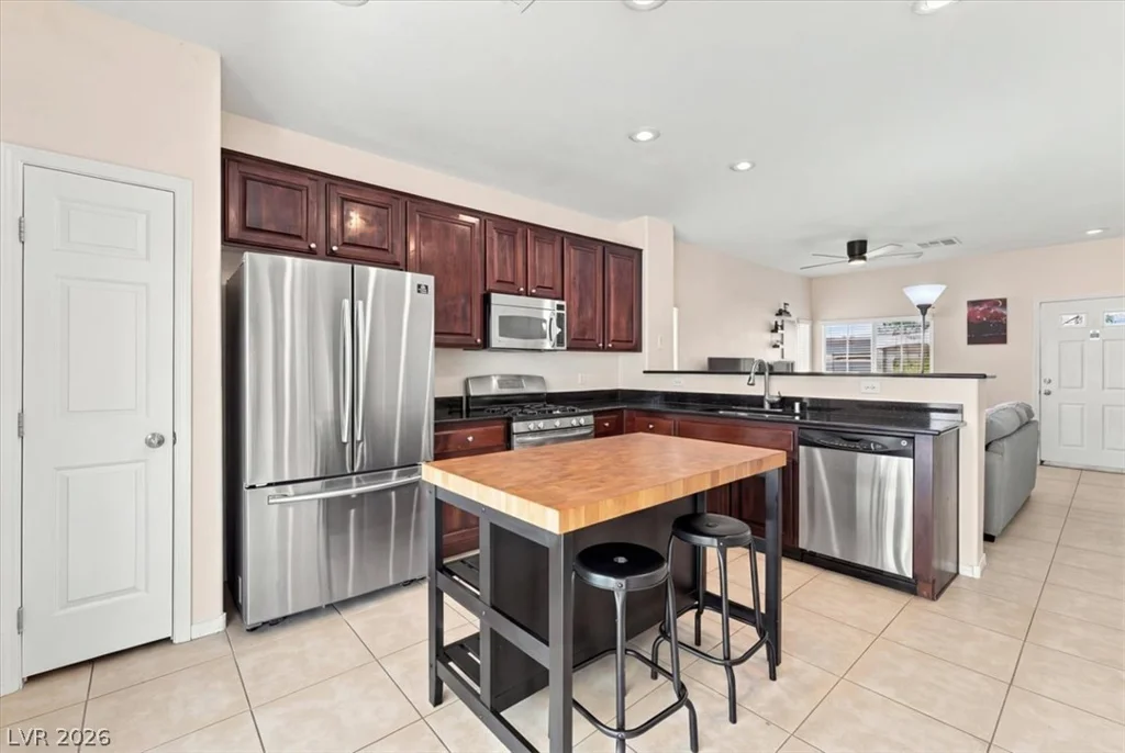 6073 Lazarro, Las Vegas, NV 89139