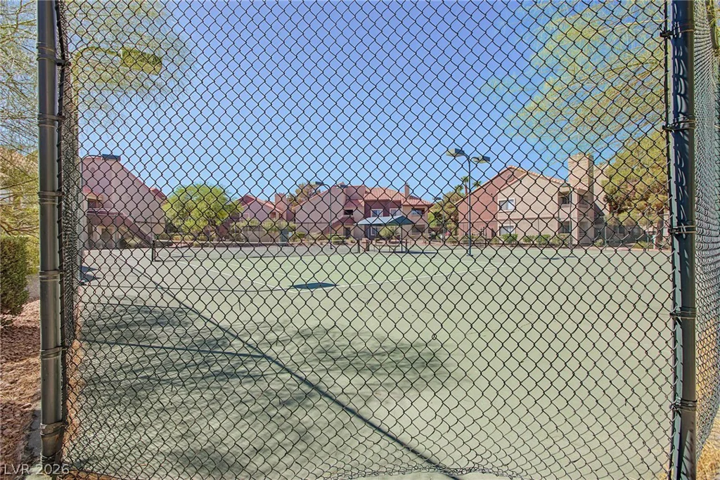 5042 Rainbow, Las Vegas, NV 89118