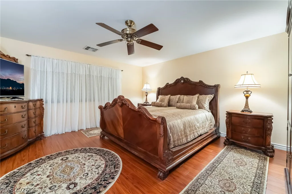 5909 Lingering Breeze, Las Vegas, NV 89148