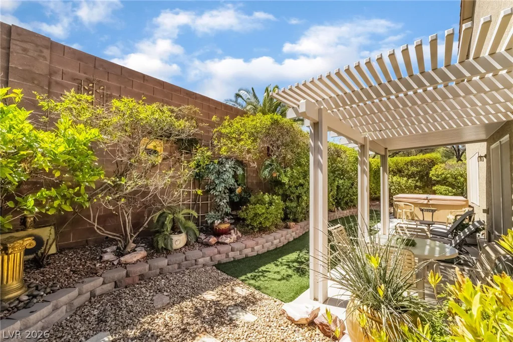 5909 Lingering Breeze, Las Vegas, NV 89148
