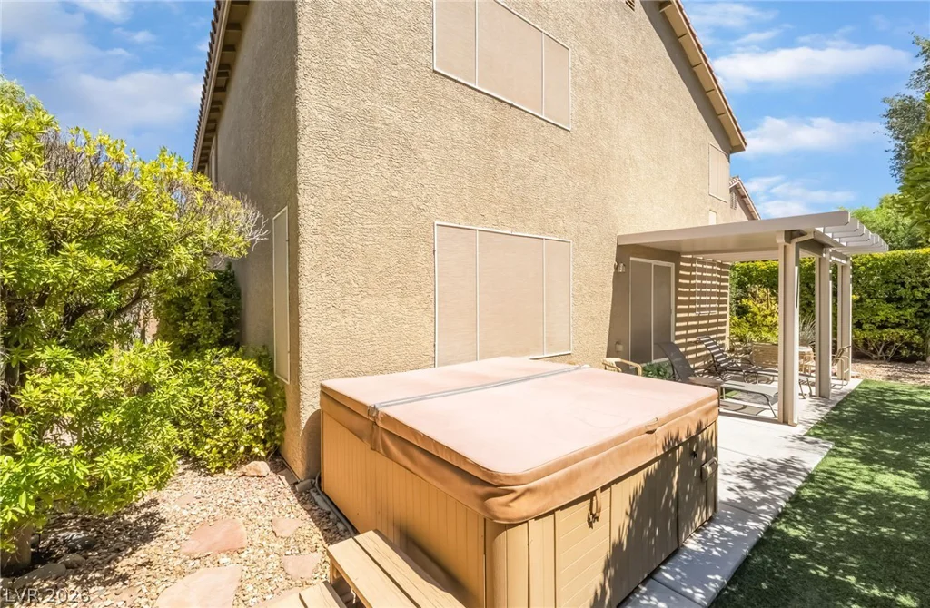5909 Lingering Breeze, Las Vegas, NV 89148