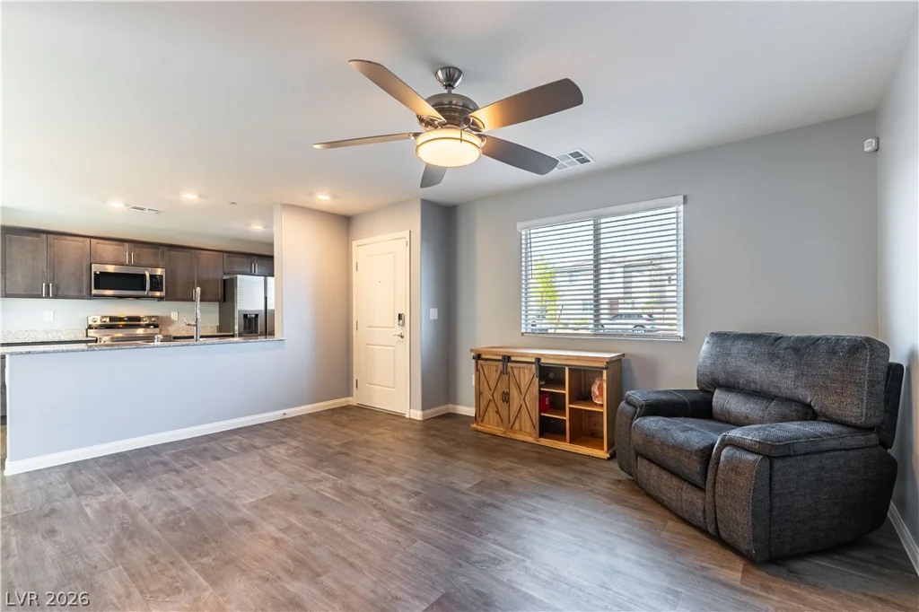 6911 Orange Horizon, North Las Vegas, NV 89086