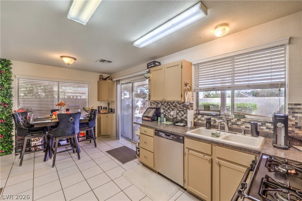 5712 Emperor, Las Vegas, NV 89130