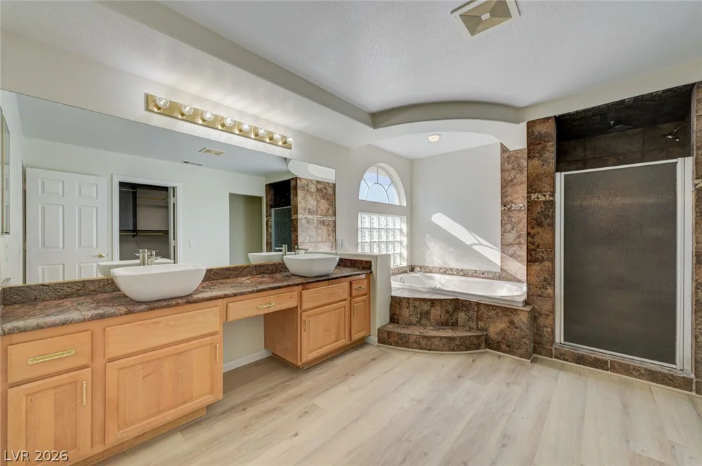 8709 Kingship, Las Vegas, NV 89129