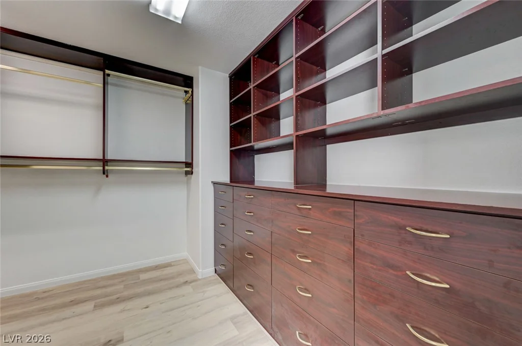 8709 Kingship, Las Vegas, NV 89129