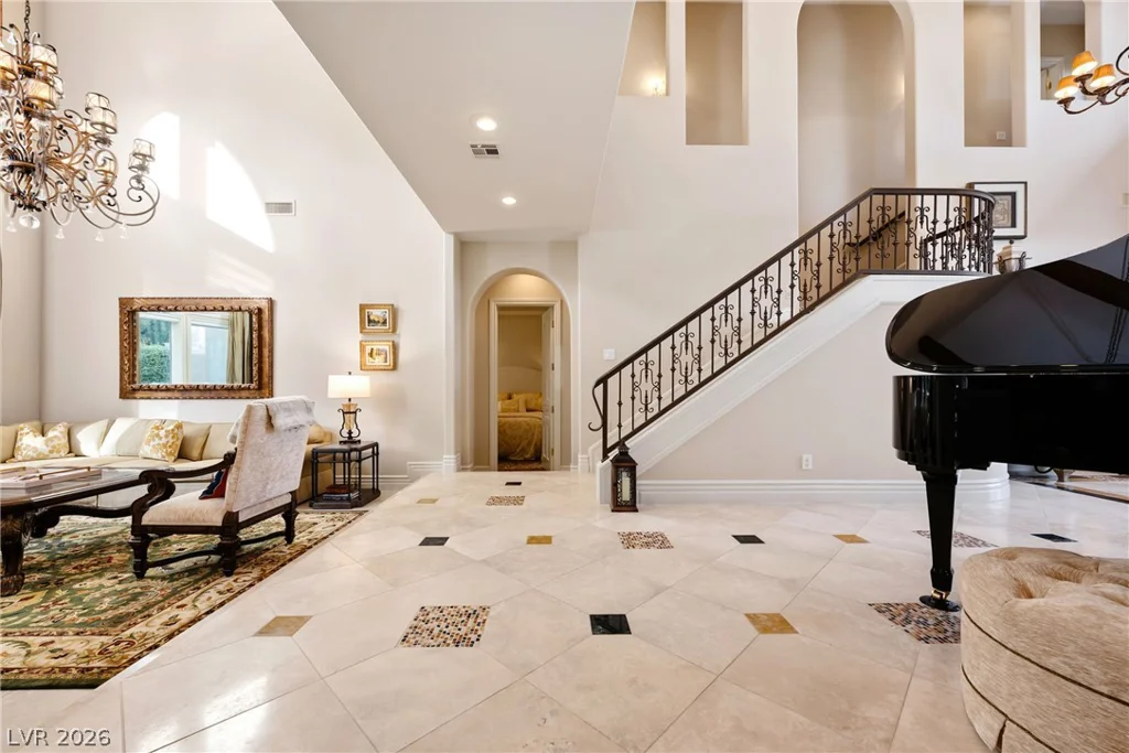 9512 Tournament Canyon, Las Vegas, NV 89144