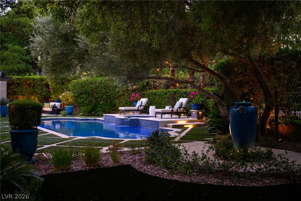 9512 Tournament Canyon, Las Vegas, NV 89144