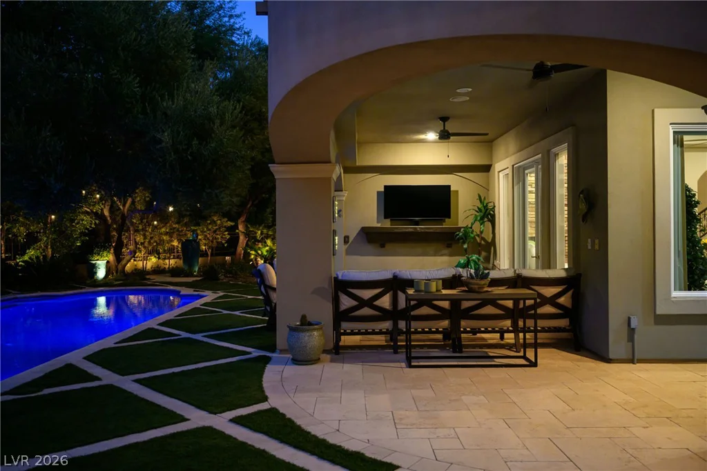 9512 Tournament Canyon, Las Vegas, NV 89144