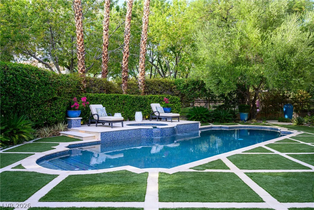 9512 Tournament Canyon, Las Vegas, NV 89144