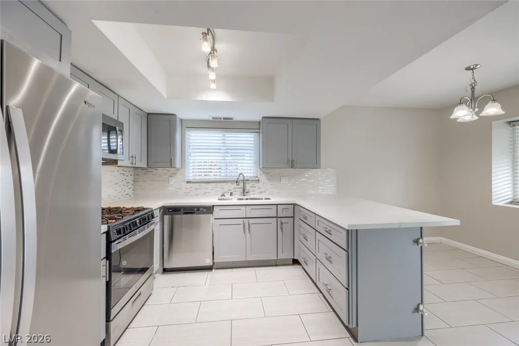 520 Close, Henderson, NV 89011