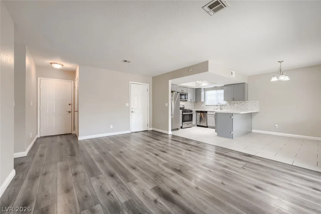 520 Close, Henderson, NV 89011