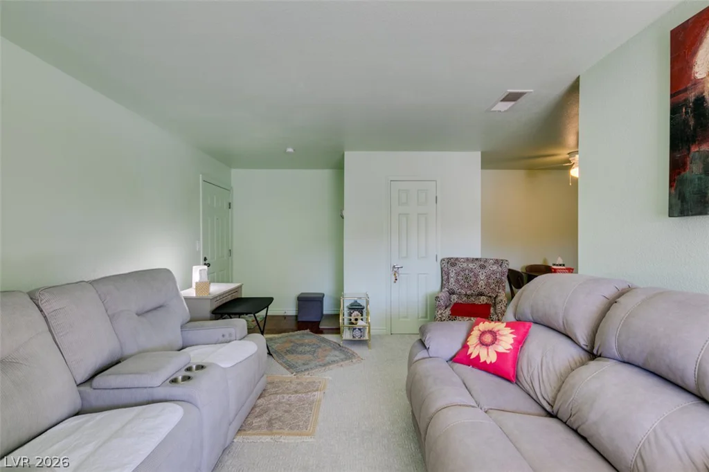5060 Indian River, Las Vegas, NV 89103
