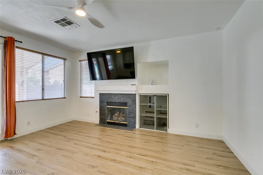 9601 Bending River, Las Vegas, NV 89129