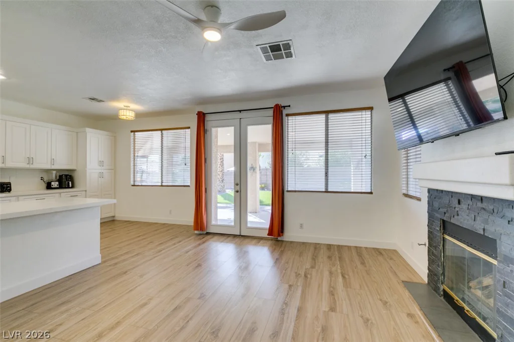9601 Bending River, Las Vegas, NV 89129