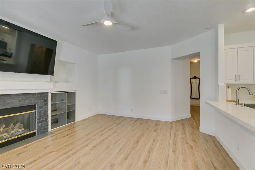 9601 Bending River, Las Vegas, NV 89129