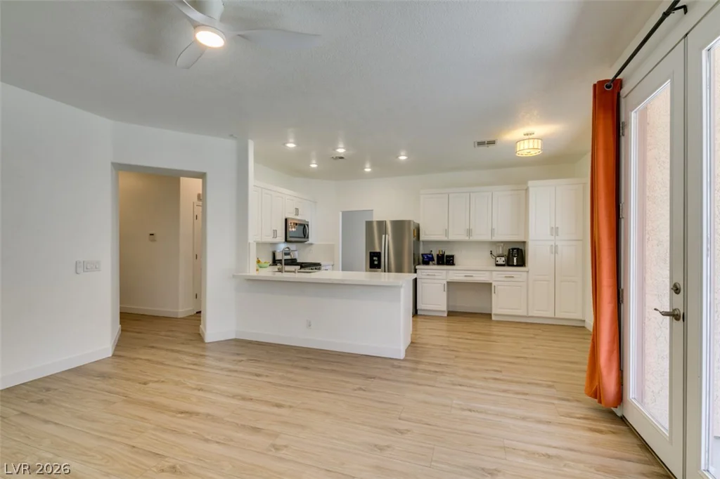 9601 Bending River, Las Vegas, NV 89129
