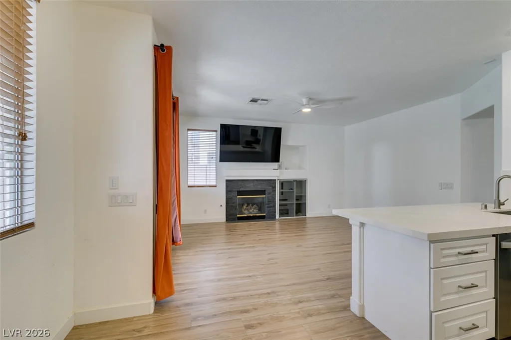 9601 Bending River, Las Vegas, NV 89129