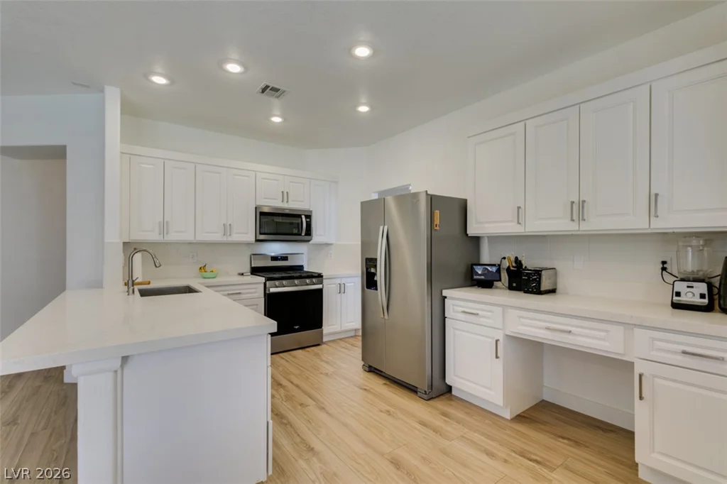 9601 Bending River, Las Vegas, NV 89129