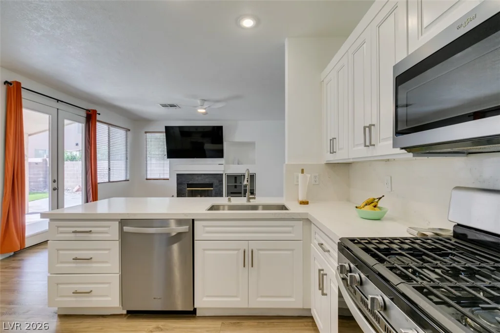 9601 Bending River, Las Vegas, NV 89129