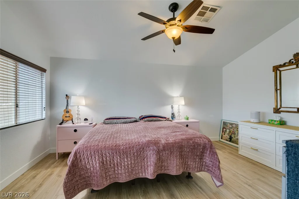 9601 Bending River, Las Vegas, NV 89129