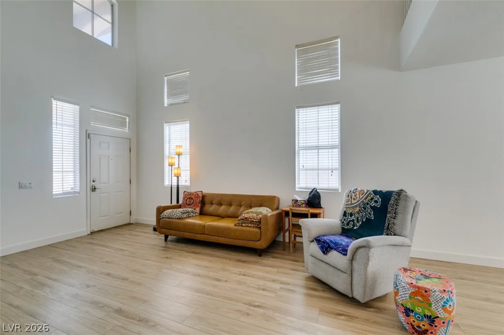 9601 Bending River, Las Vegas, NV 89129