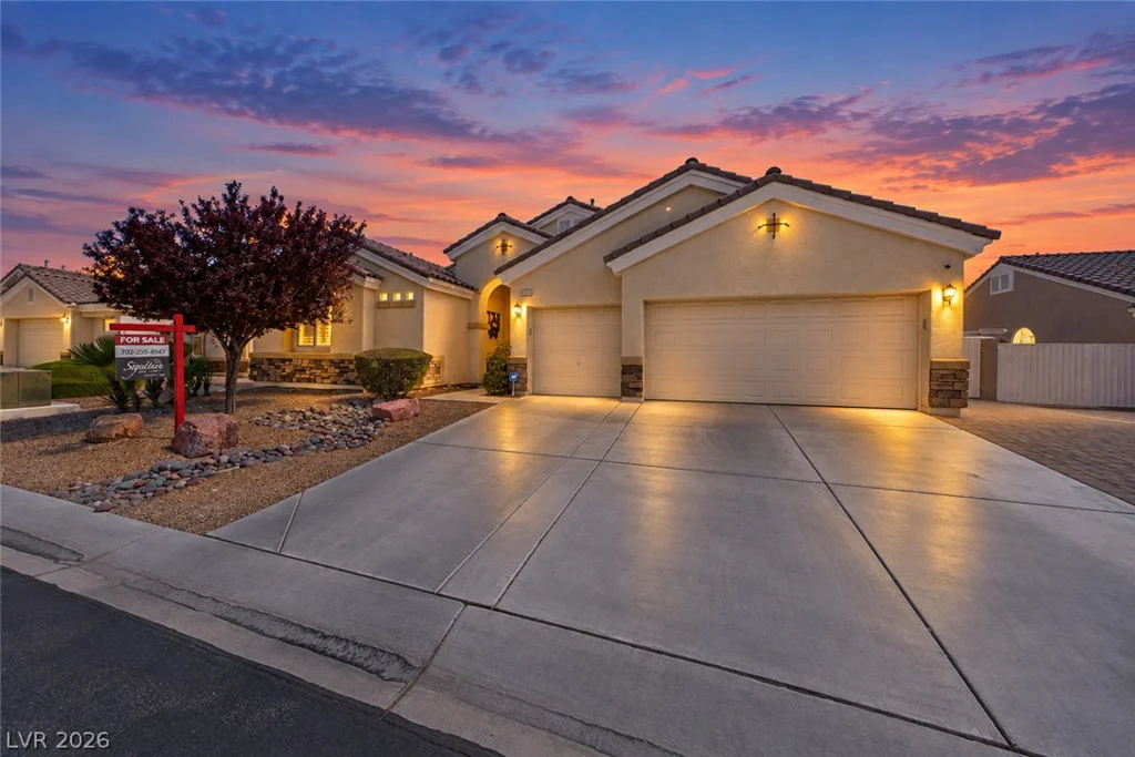 5010 Mirage Garden, Las Vegas, NV 89130