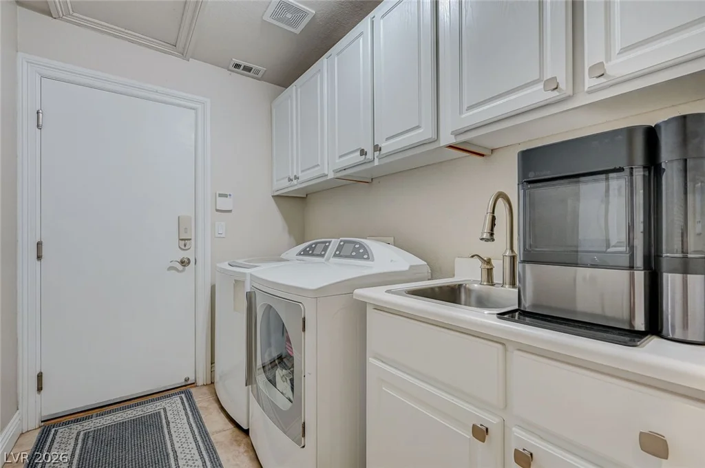 2115 HANDEL, Henderson, NV 89052