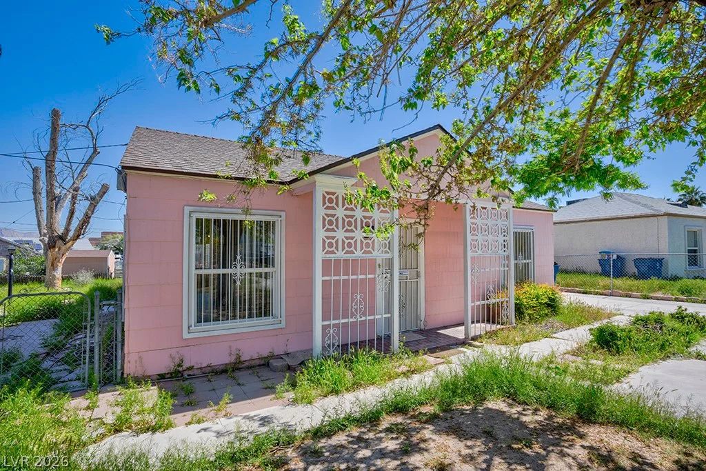 914 1st, Las Vegas, NV 89101