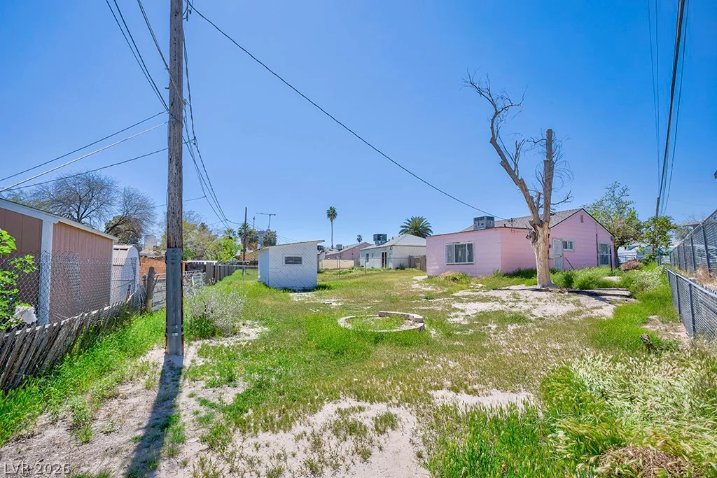 914 1st, Las Vegas, NV 89101