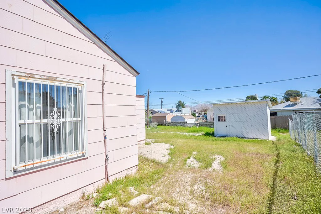 914 1st, Las Vegas, NV 89101