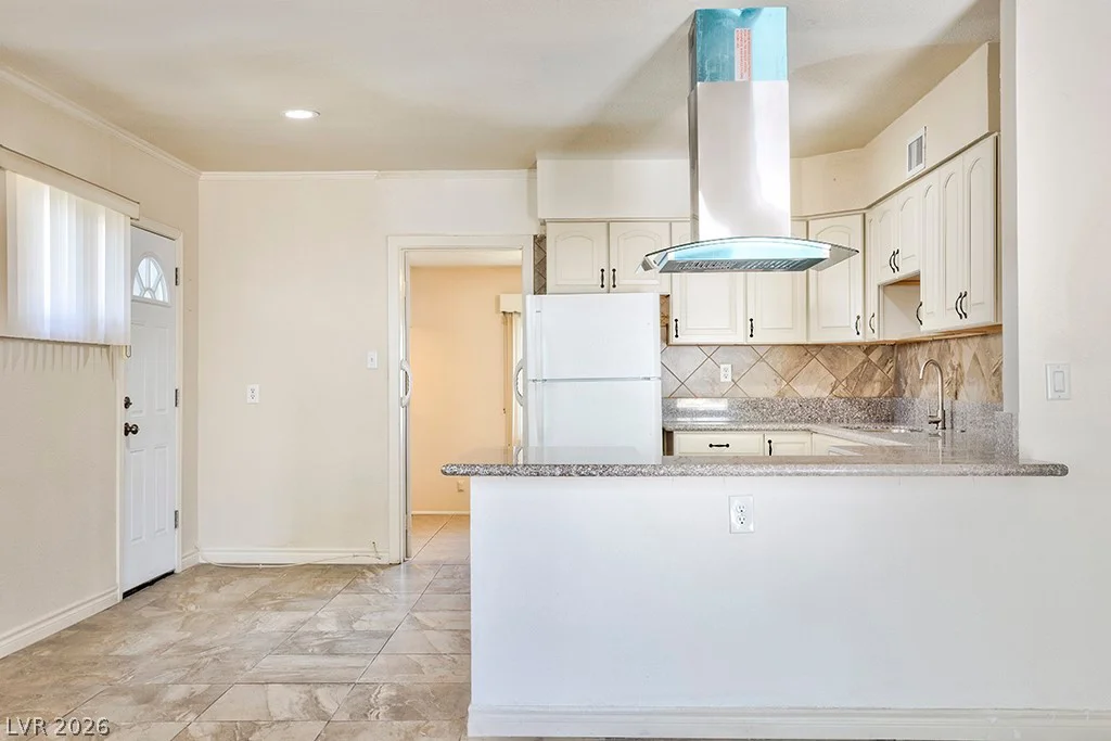 914 1st, Las Vegas, NV 89101