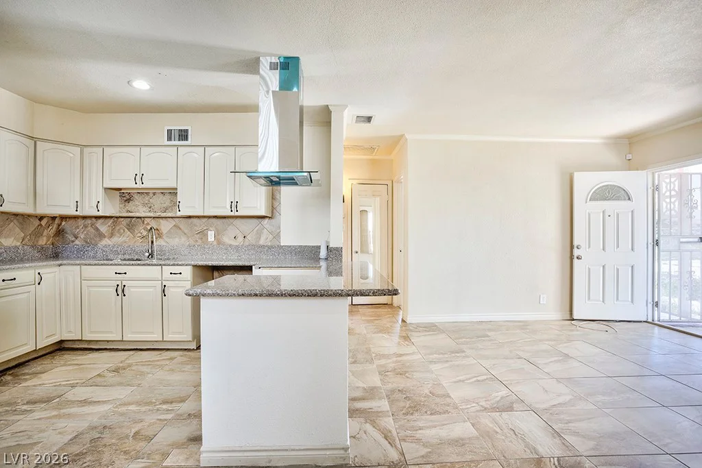 914 1st, Las Vegas, NV 89101