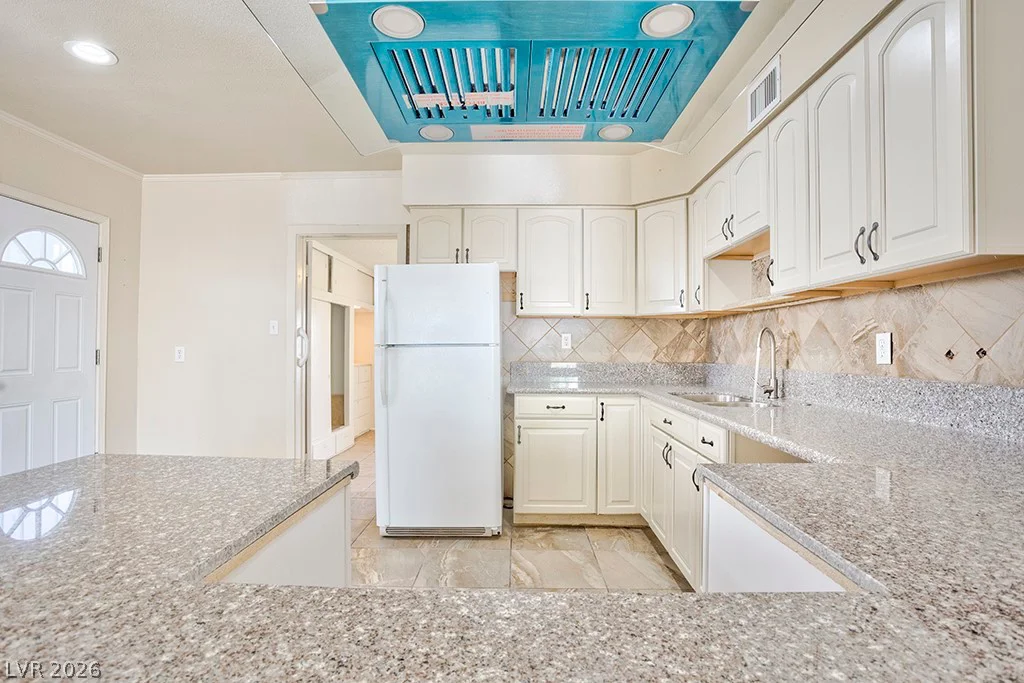 914 1st, Las Vegas, NV 89101