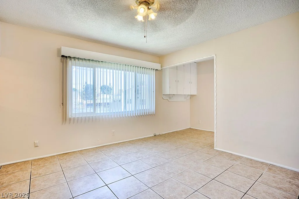 914 1st, Las Vegas, NV 89101