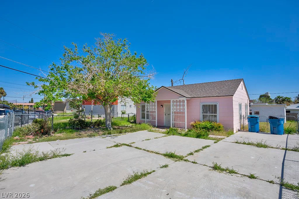 914 1st, Las Vegas, NV 89101